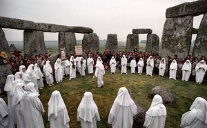 323316-pagan_sanctuary_place_religious_rituals